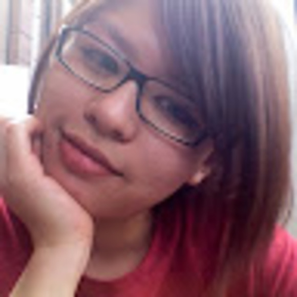 Meet your Posher, Kayi - Picture 1 of 1